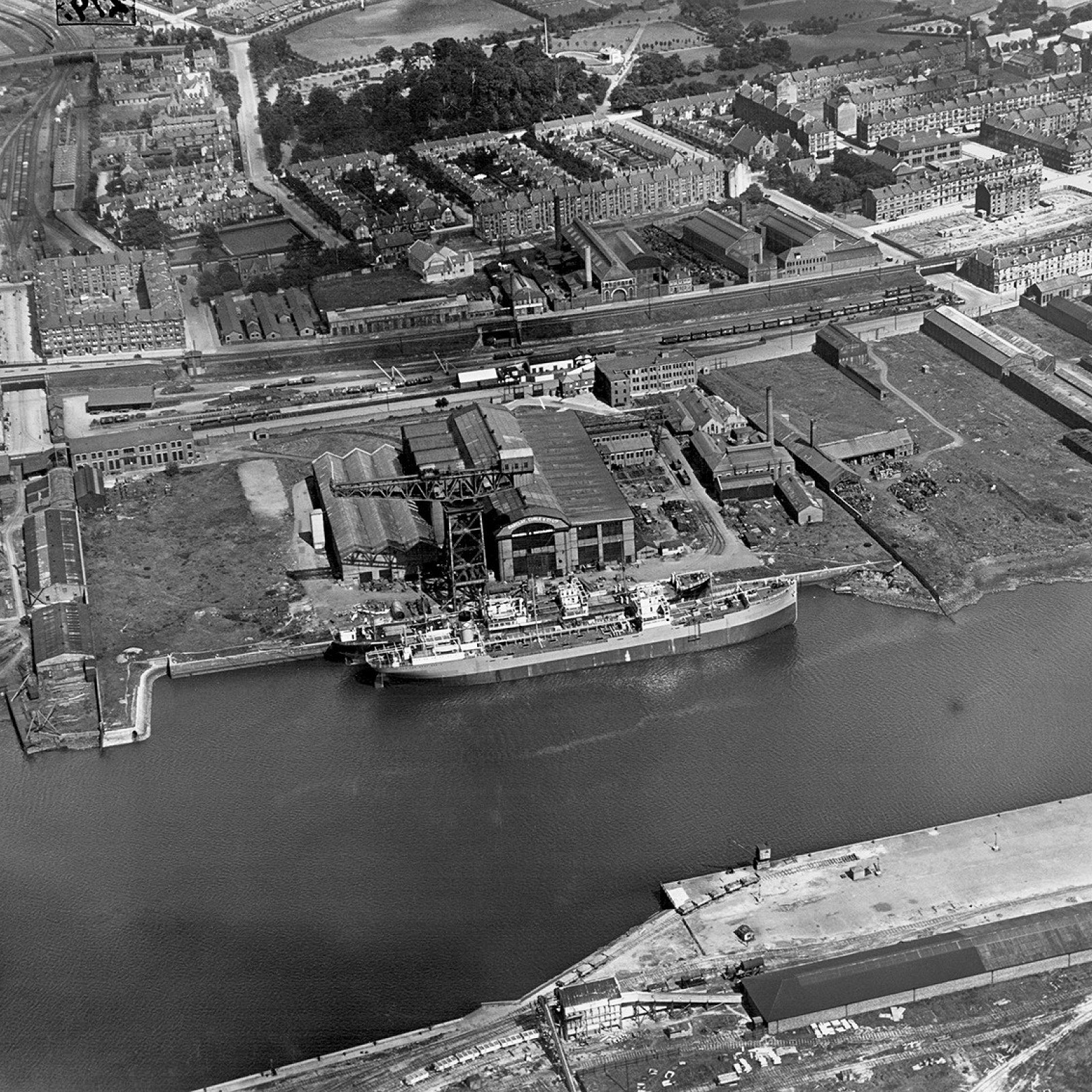 Barclay Curle shipyard taken in 1930/ Bob Shaw private collection